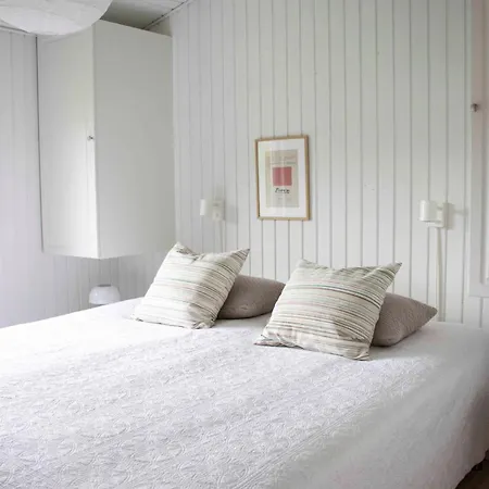 بيت للعطل Lovely Summerhouse By The Sea