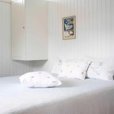 Lovely Summerhouse By The Sea بيت للعطل *