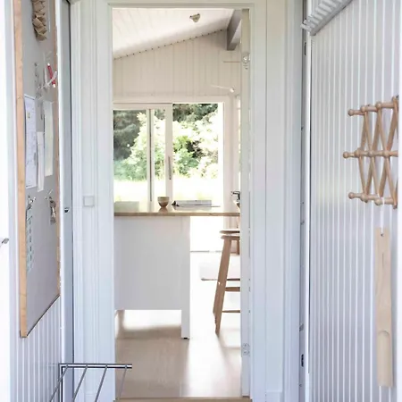 بيت للعطل Lovely Summerhouse By The Sea *