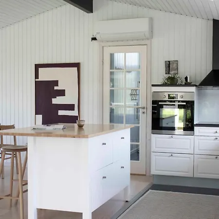 بيت للعطل Lovely Summerhouse By The Sea